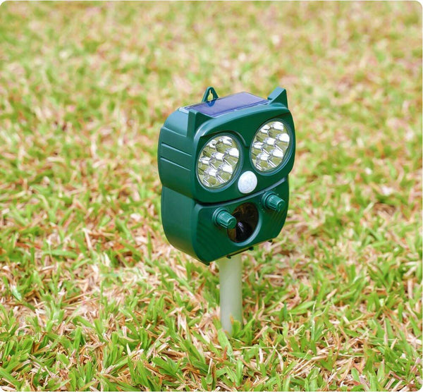 Armadillo Outdoor Solar Power Ultrasonic Repeller